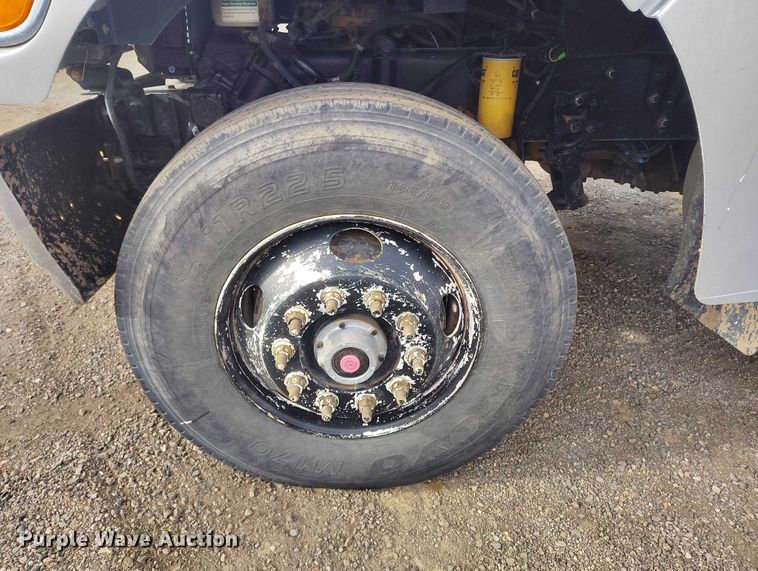 image for item ED0006 2007 Sterling LW4000 WT tank truck