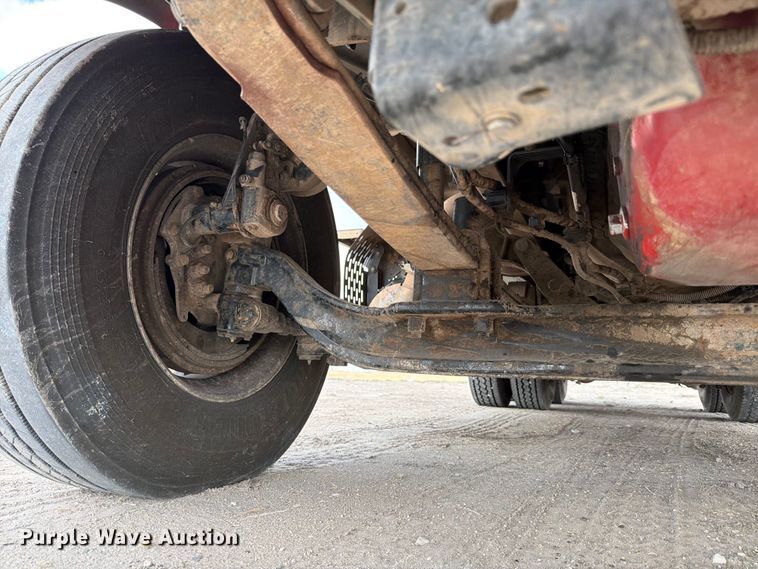 image for item ED5204 2013 Freightliner Cascadia dump truck
