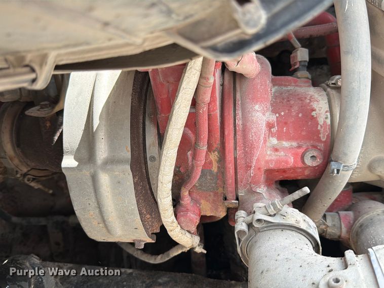 image for item ED5204 2013 Freightliner Cascadia dump truck