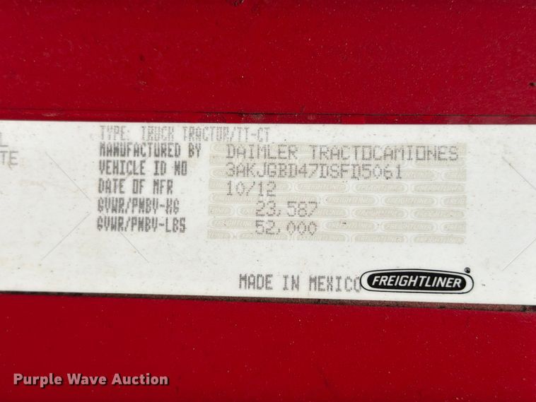 image for item ED5204 2013 Freightliner Cascadia dump truck