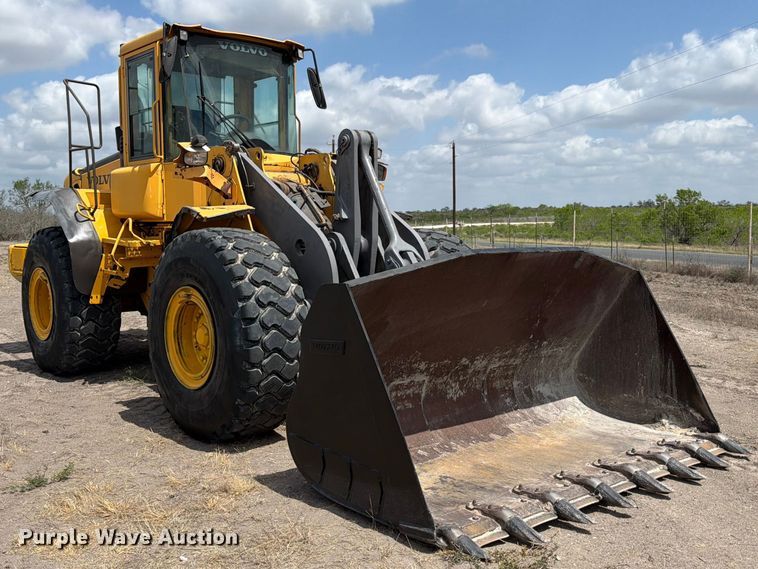 image for item ED5205 2006 Volvo L110E wheel loader