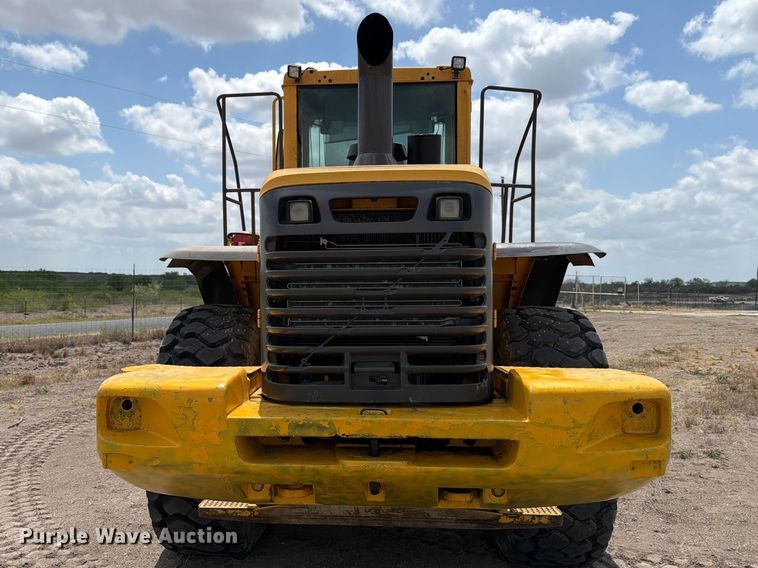 image for item ED5205 2006 Volvo L110E wheel loader