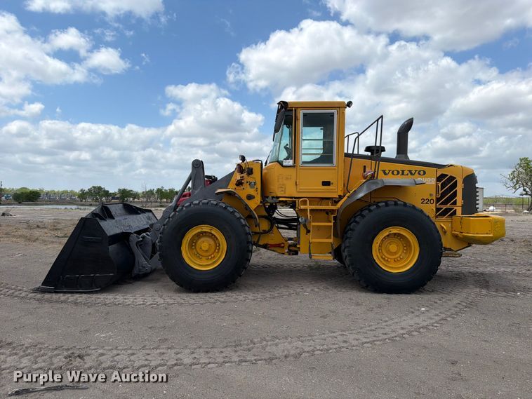 image for item ED5205 2006 Volvo L110E wheel loader
