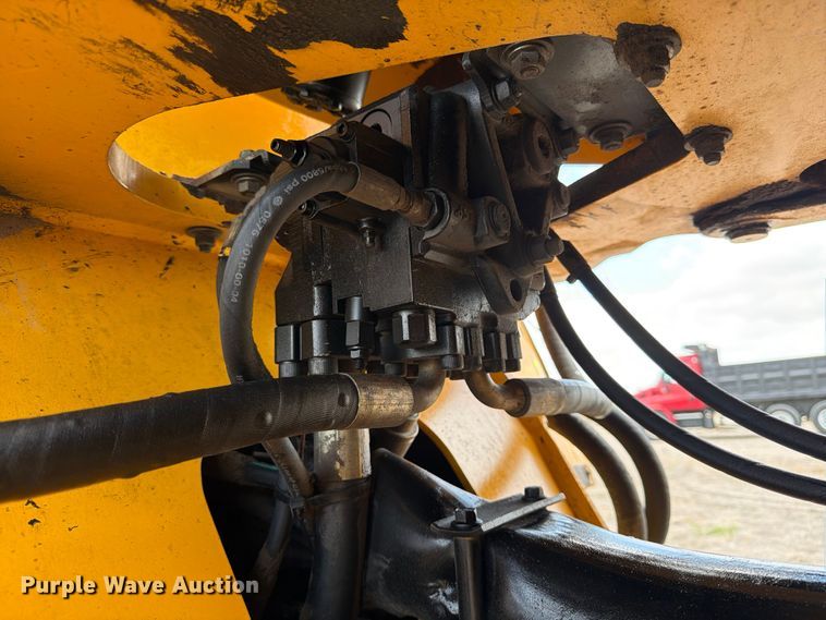 image for item ED5205 2006 Volvo L110E wheel loader