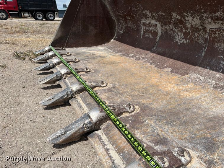 image for item ED5205 2006 Volvo L110E wheel loader