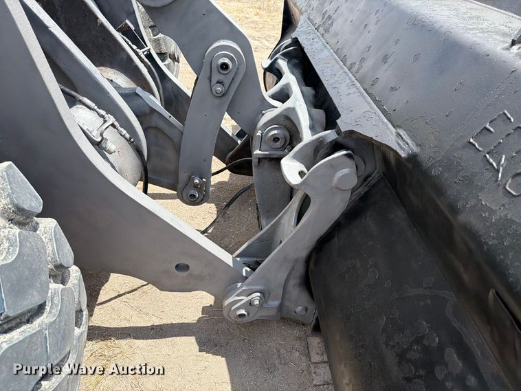 image for item ED5205 2006 Volvo L110E wheel loader