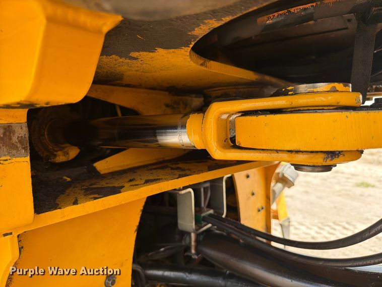 image for item ED5205 2006 Volvo L110E wheel loader