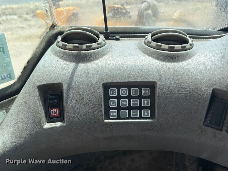 image for item ED5205 2006 Volvo L110E wheel loader