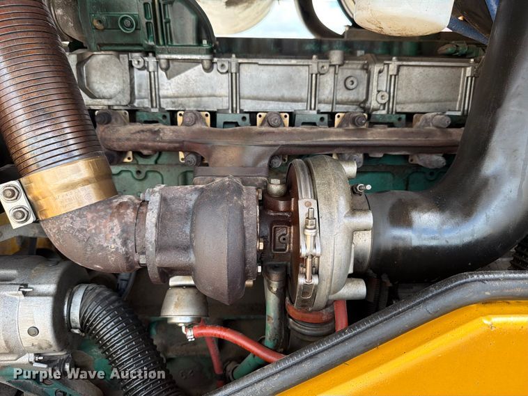 image for item ED5205 2006 Volvo L110E wheel loader