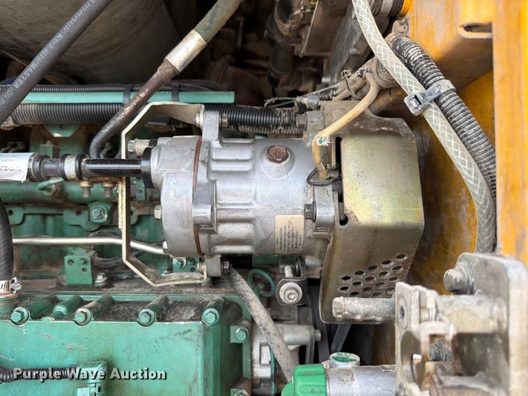 image for item ED5205 2006 Volvo L110E wheel loader