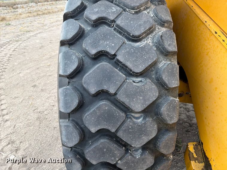 image for item ED5205 2006 Volvo L110E wheel loader