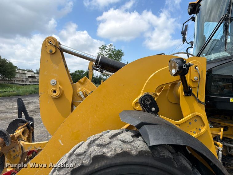 image for item ED5206 2022 Caterpillar 938M wheel loader