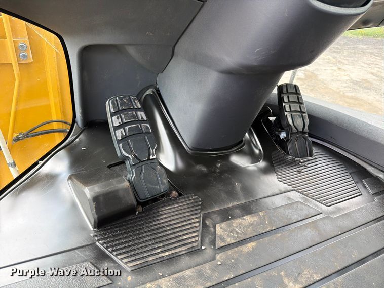 image for item ED5206 2022 Caterpillar 938M wheel loader