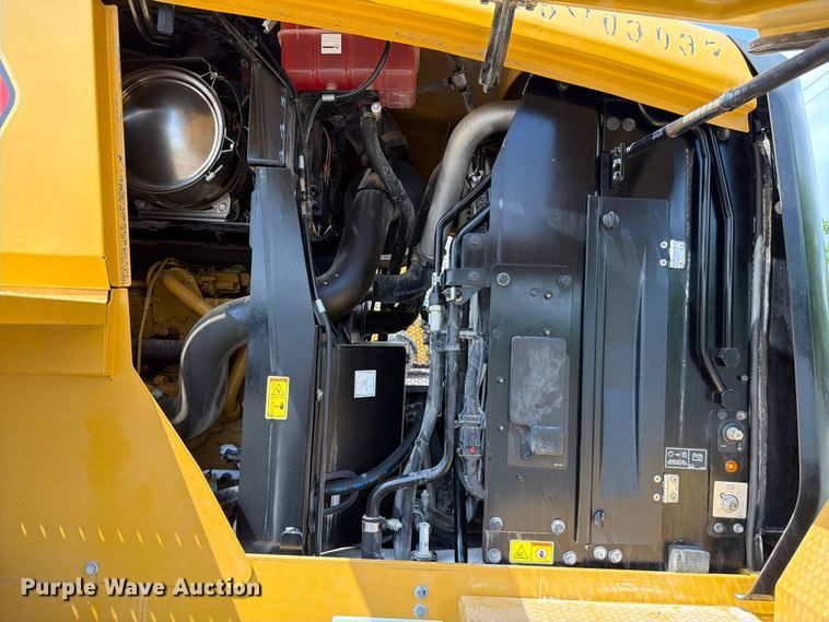 image for item ED5206 2022 Caterpillar 938M wheel loader