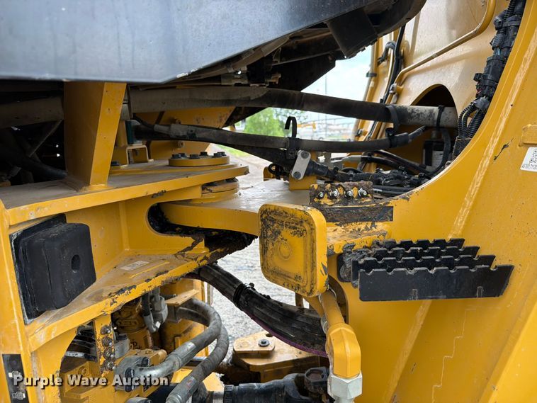 image for item ED5207 2022 Caterpillar 938M wheel loader