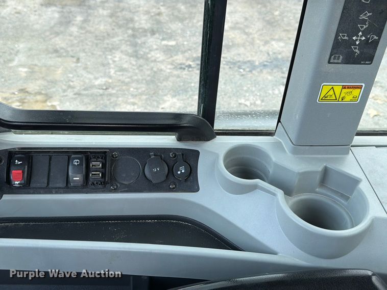 image for item ED5207 2022 Caterpillar 938M wheel loader