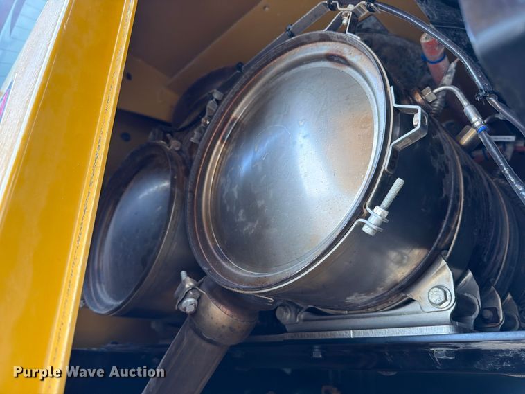 image for item ED5207 2022 Caterpillar 938M wheel loader