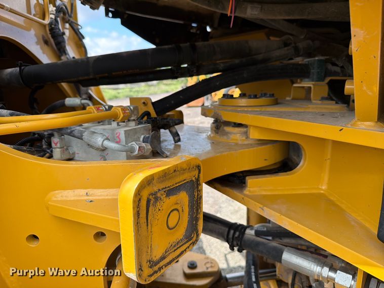 image for item ED5208 2022 Caterpillar 938M wheel loader