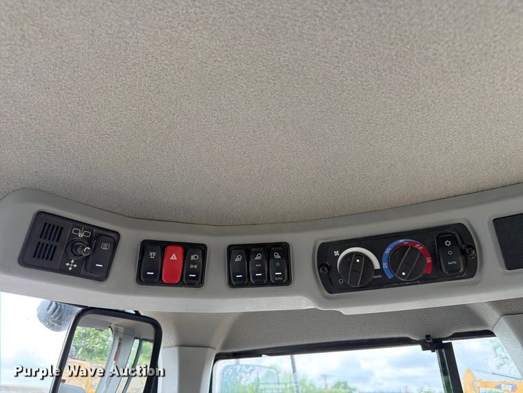 image for item ED5208 2022 Caterpillar 938M wheel loader