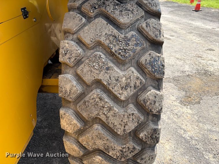 image for item ED5208 2022 Caterpillar 938M wheel loader