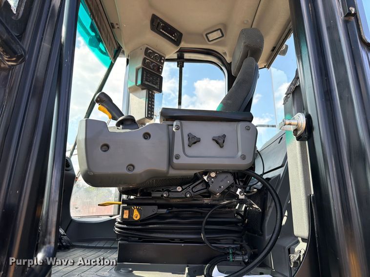 image for item ED5210 2022 Caterpillar 972M wheel loader