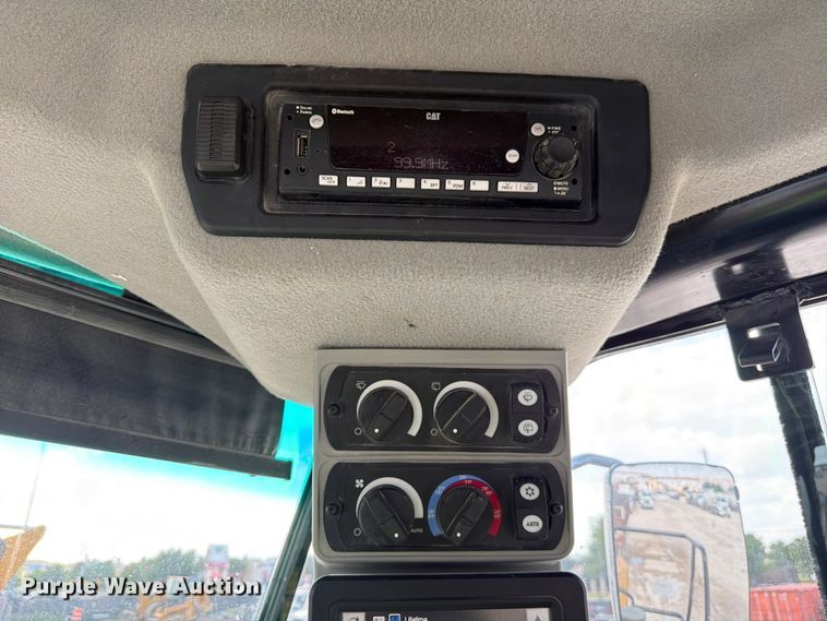 image for item ED5210 2022 Caterpillar 972M wheel loader