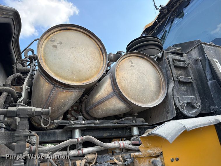 image for item ED5210 2022 Caterpillar 972M wheel loader