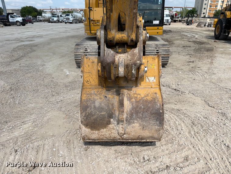image for item ED5211 2022 Caterpillar 325 excavator