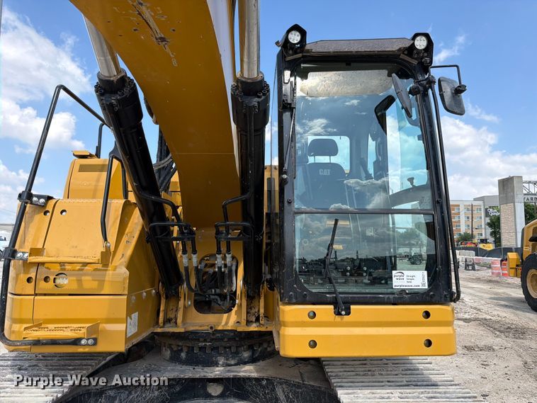 image for item ED5211 2022 Caterpillar 325 excavator