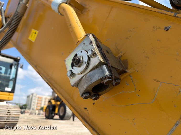 image for item ED5211 2022 Caterpillar 325 excavator