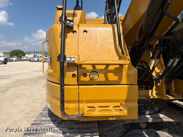 image for item ED5211 2022 Caterpillar 325 excavator