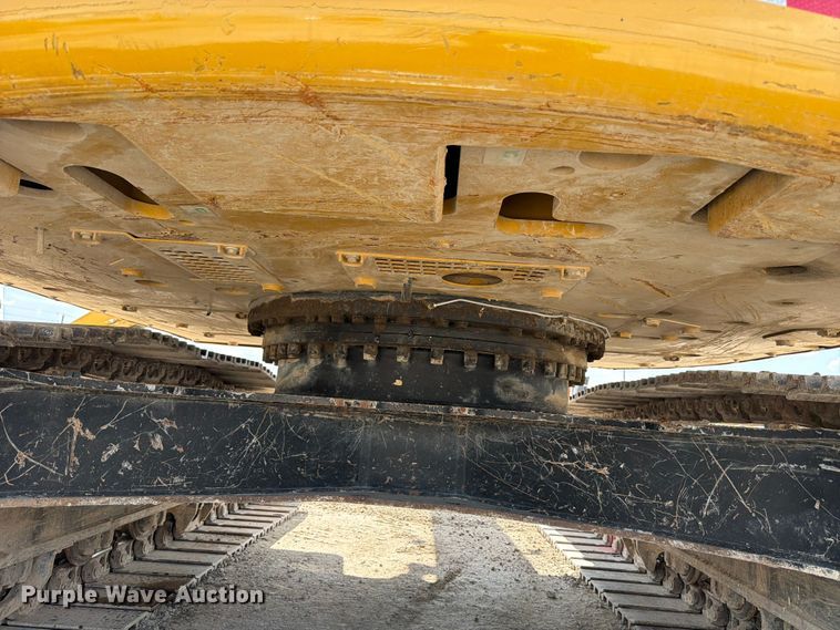 image for item ED5211 2022 Caterpillar 325 excavator