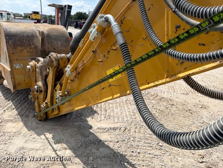 image for item ED5211 2022 Caterpillar 325 excavator