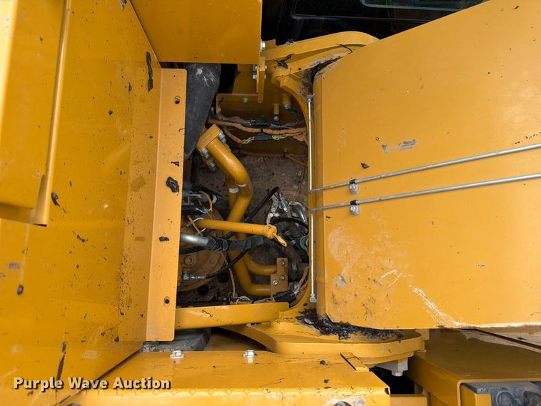 image for item ED5211 2022 Caterpillar 325 excavator