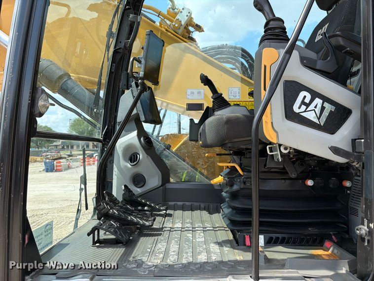 image for item ED5211 2022 Caterpillar 325 excavator