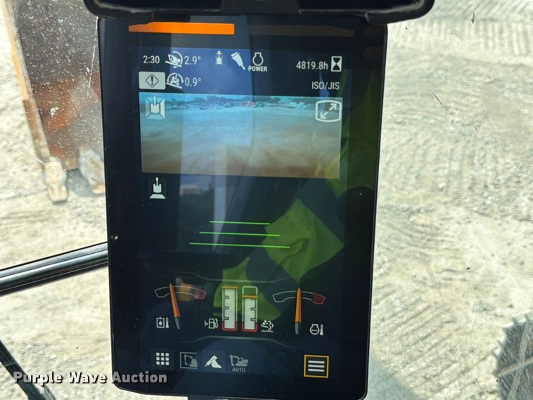 image for item ED5211 2022 Caterpillar 325 excavator