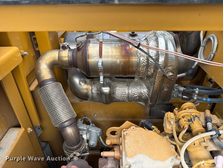 image for item ED5211 2022 Caterpillar 325 excavator