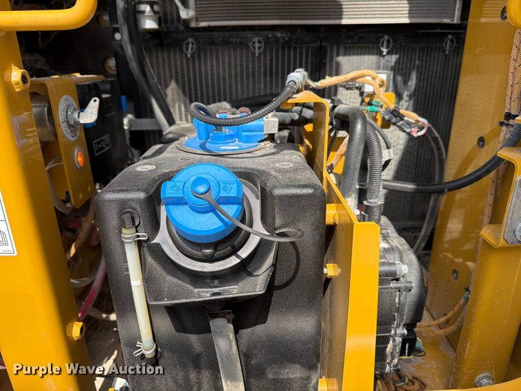 image for item ED5211 2022 Caterpillar 325 excavator