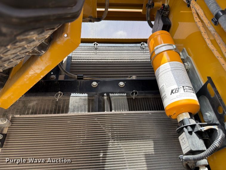 image for item ED5211 2022 Caterpillar 325 excavator