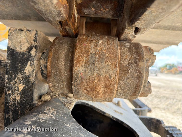 image for item ED5211 2022 Caterpillar 325 excavator