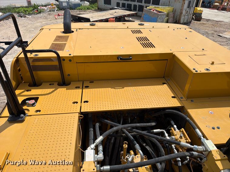 image for item ED5212 2022 Caterpillar 336 excavator