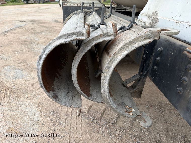 image for item ED5213 2000 International 5000 ready mix truck