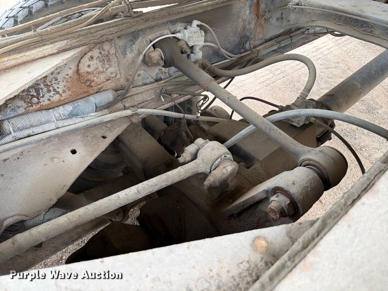 image for item ED5213 2000 International 5000 ready mix truck