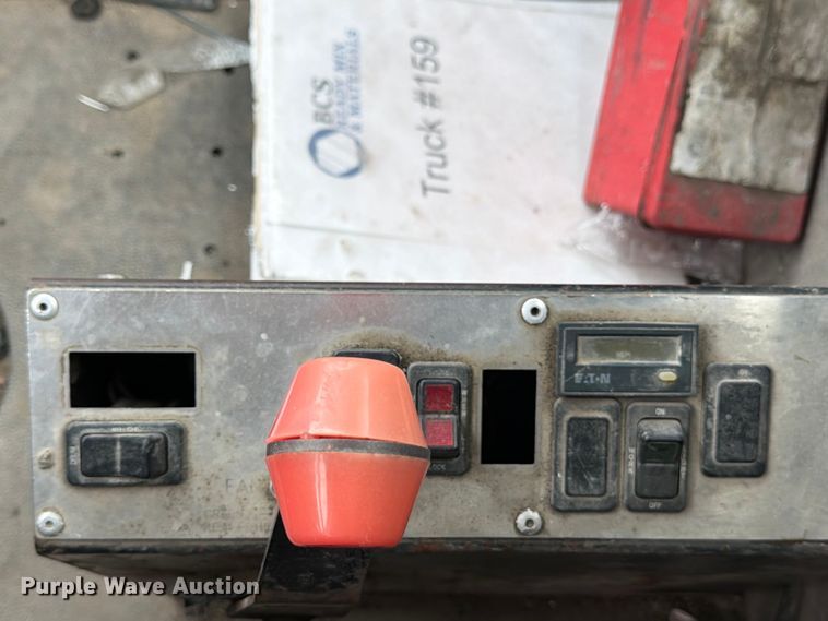 image for item ED5213 2000 International 5000 ready mix truck