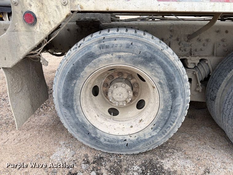 image for item ED5213 2000 International 5000 ready mix truck