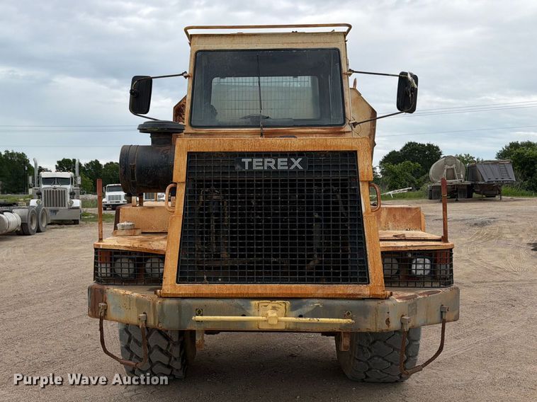 image for item ED5214 1996 Terex 2766C water wagon