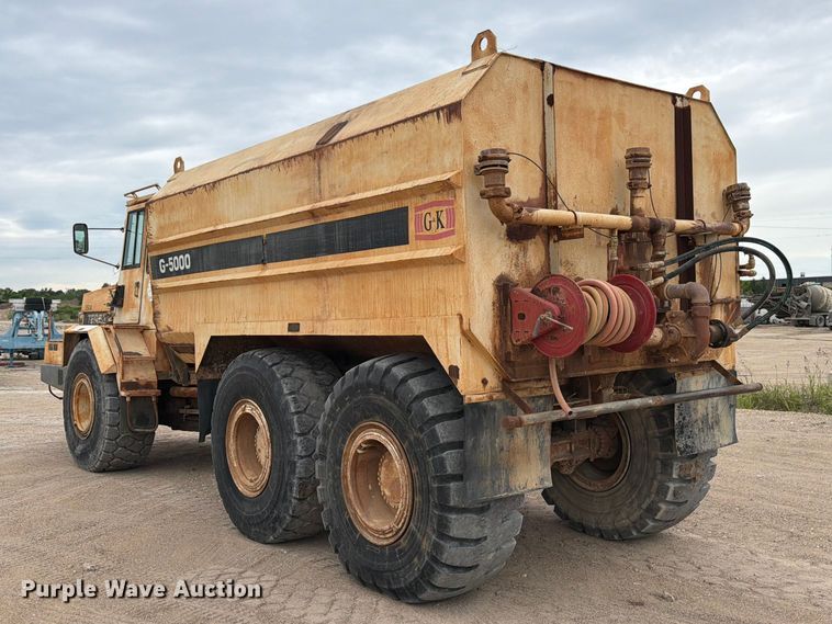 image for item ED5214 1996 Terex 2766C water wagon