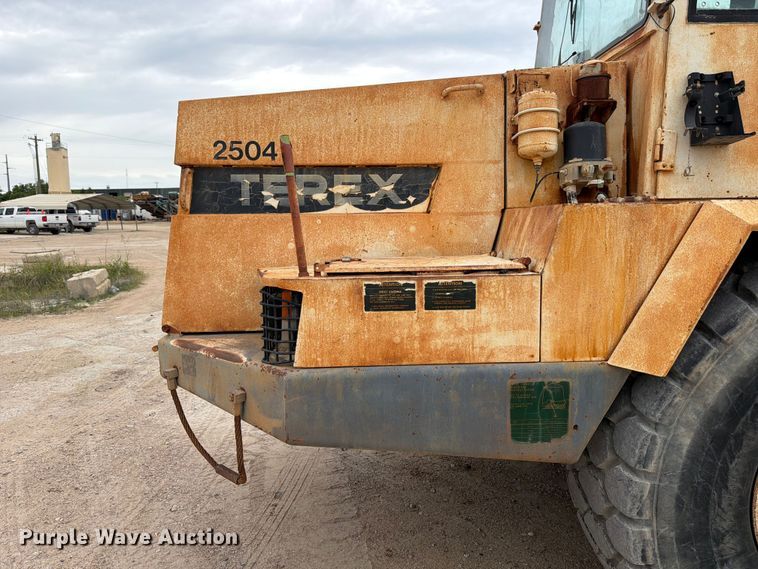 image for item ED5214 1996 Terex 2766C water wagon