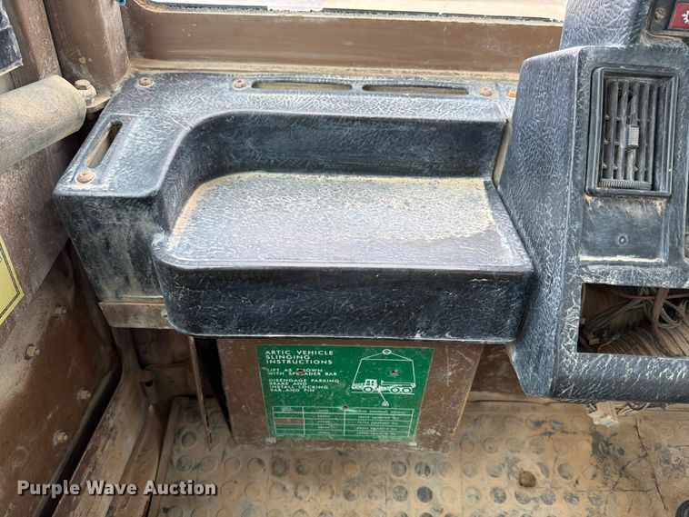 image for item ED5214 1996 Terex 2766C water wagon