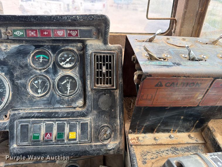 image for item ED5214 1996 Terex 2766C water wagon